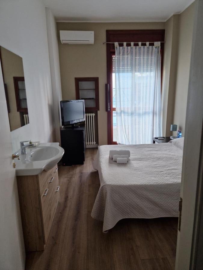 Battisti Rooms & Breakfast Lecce Zewnętrze zdjęcie