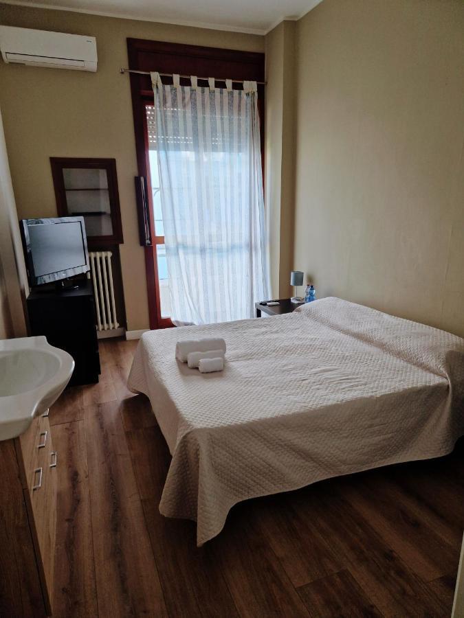 Battisti Rooms & Breakfast Lecce Zewnętrze zdjęcie